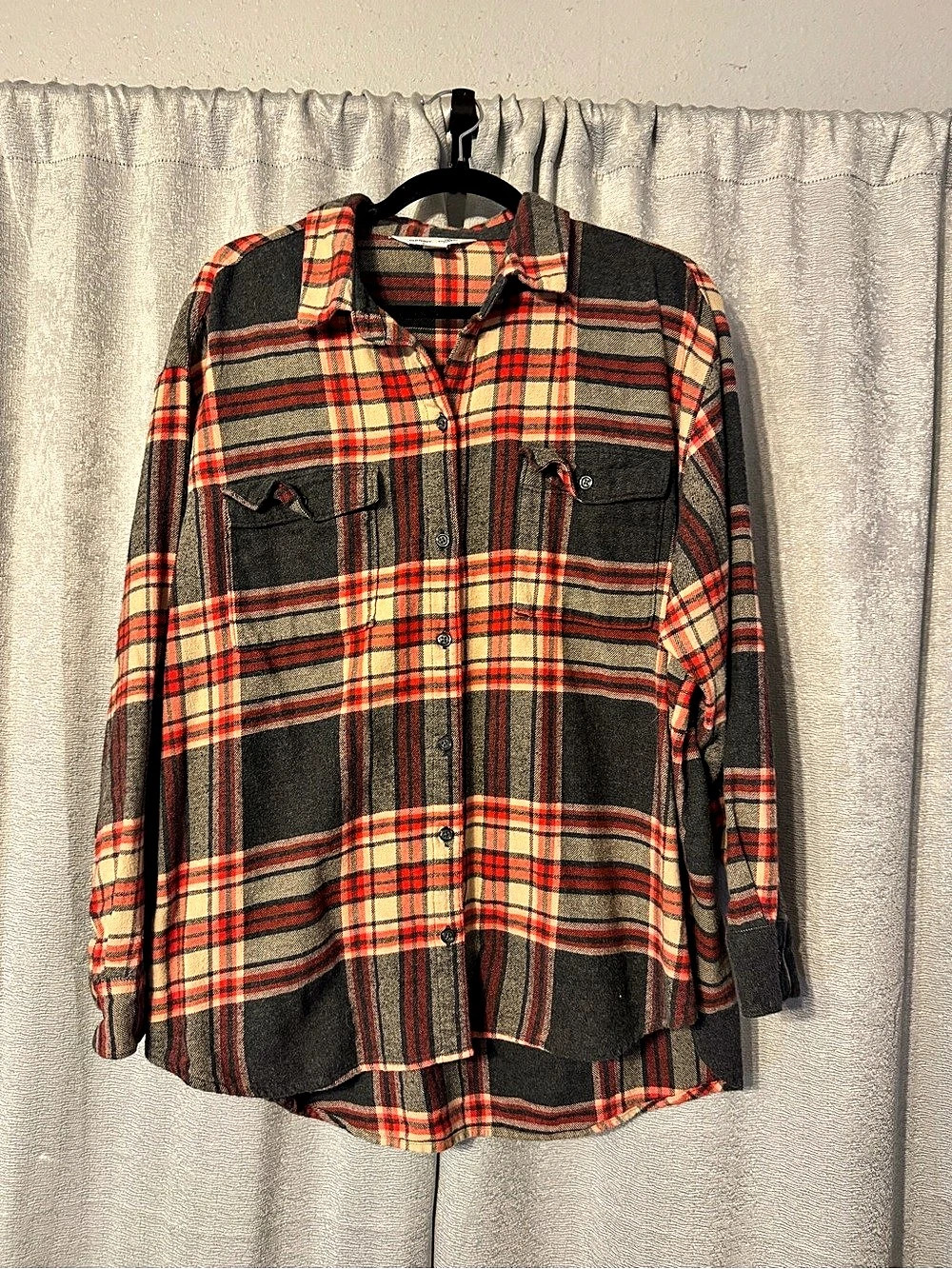Old Navy The Boyfriend Shirt Plaid Button Down Shirt in Black & Red XL Like New